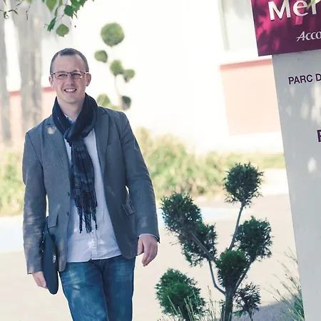 Mercure Parc Des Expositions מלון