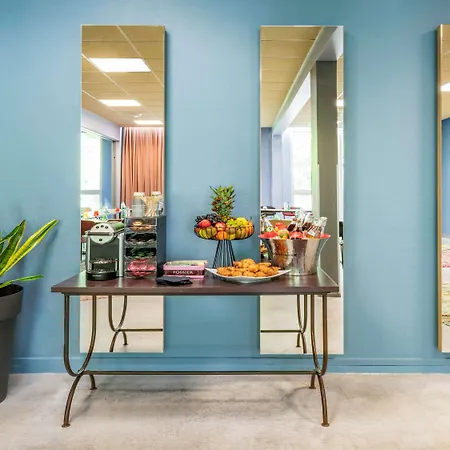 מלון Mercure Parc Des Expositions 4*