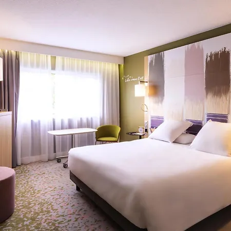 ホテル Mercure Parc Des Expositions