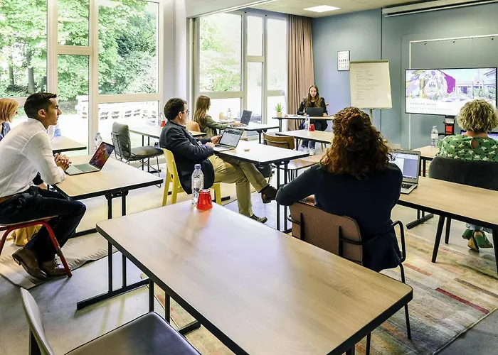 Mercure Parc Des Expositions 4*